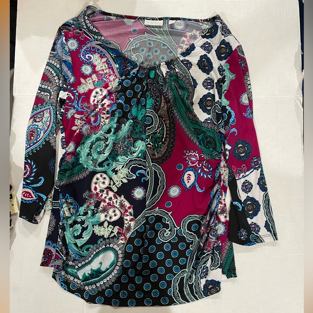 New York and company multi colored blouse size Xl
